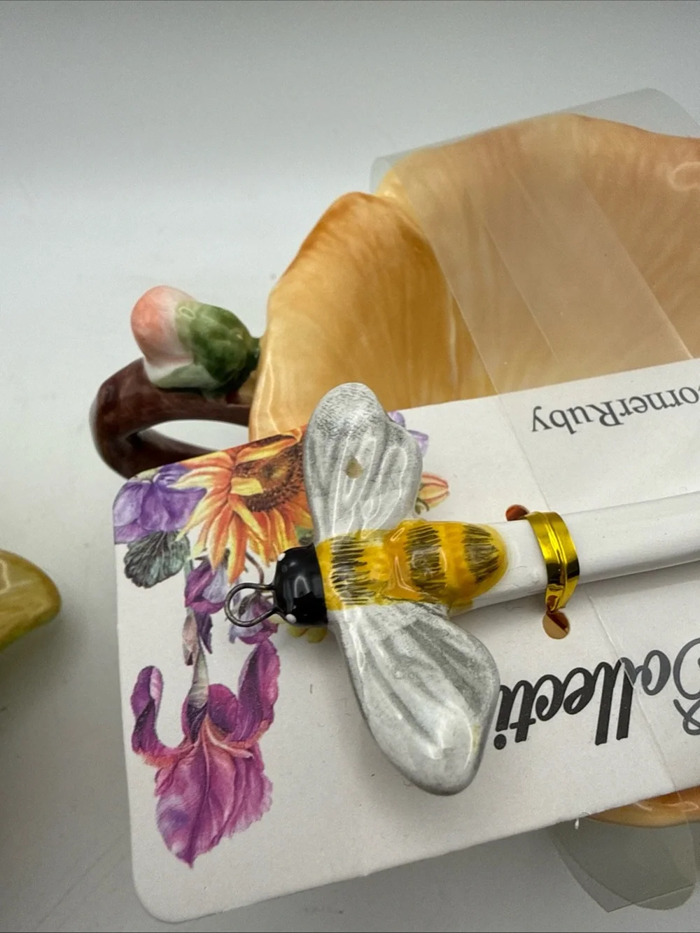 2 Corner Ruby Garden Collection Yellow Pansy Flower Cup & Leaf Saucer Bee Spoon